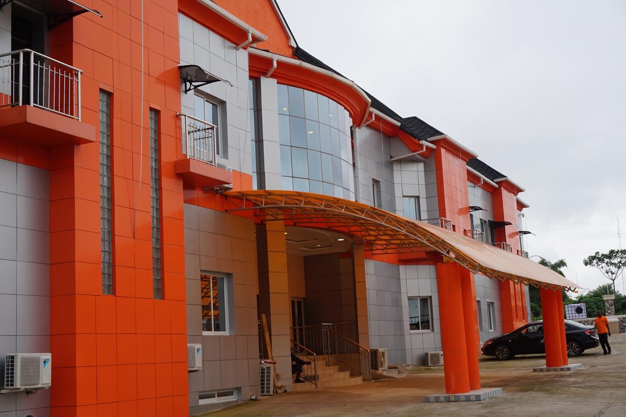 Aenon Suites Oshogbo Bagian luar foto