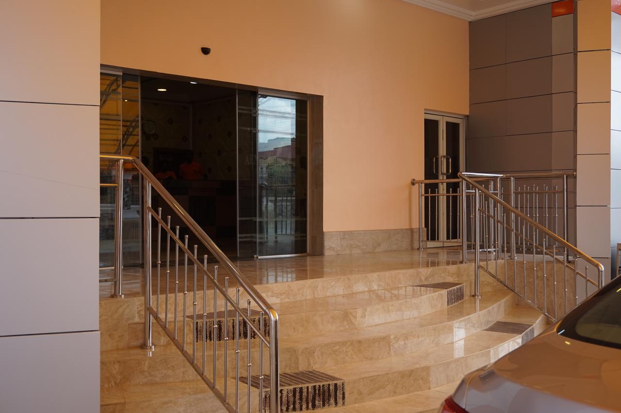 Aenon Suites Oshogbo Bagian luar foto
