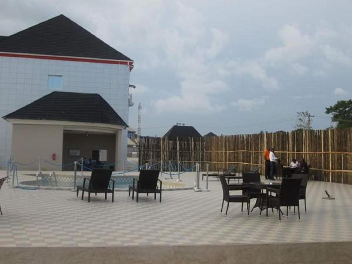 Aenon Suites Oshogbo Bagian luar foto