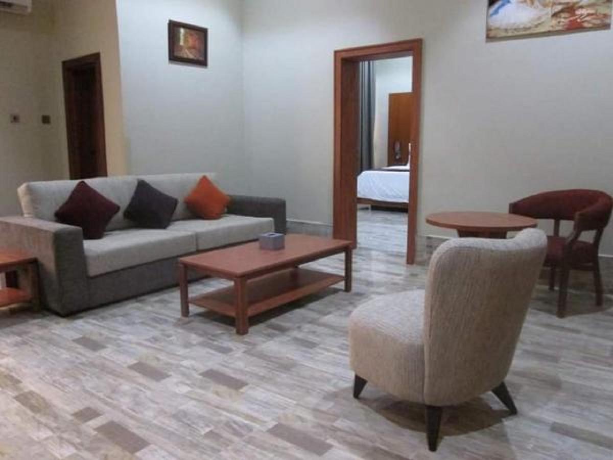 Aenon Suites Oshogbo Bagian luar foto